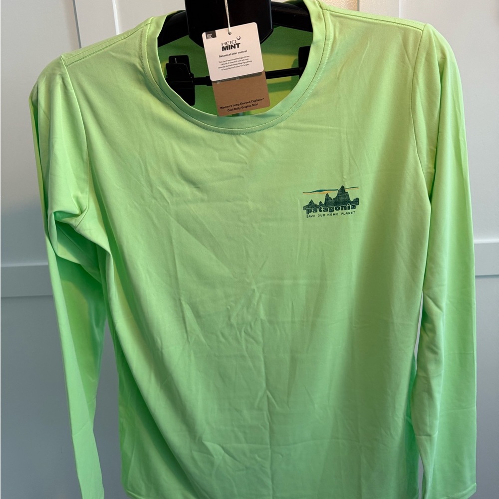 Patagonia long sleeve shirt